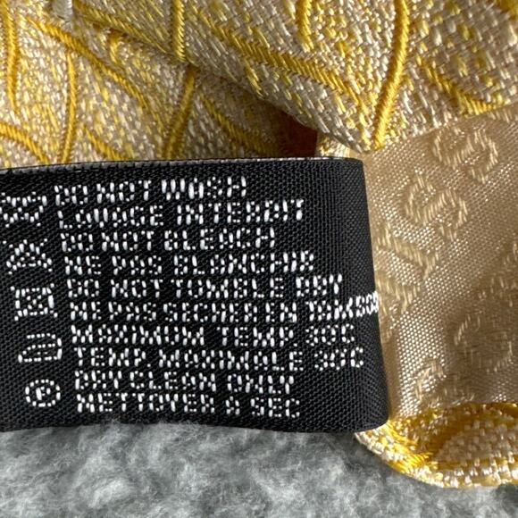 Missoni Italian Silk Tie  Muted Yellow Tonal Pattern 60”x3” Designer Power Ties - Picture 7 of 8